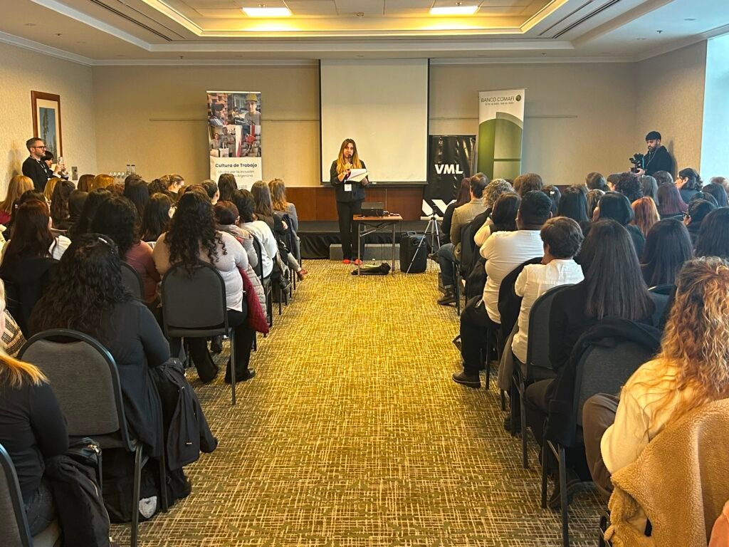 Alexandra Carballo, Directora ejecutiva. FCt
